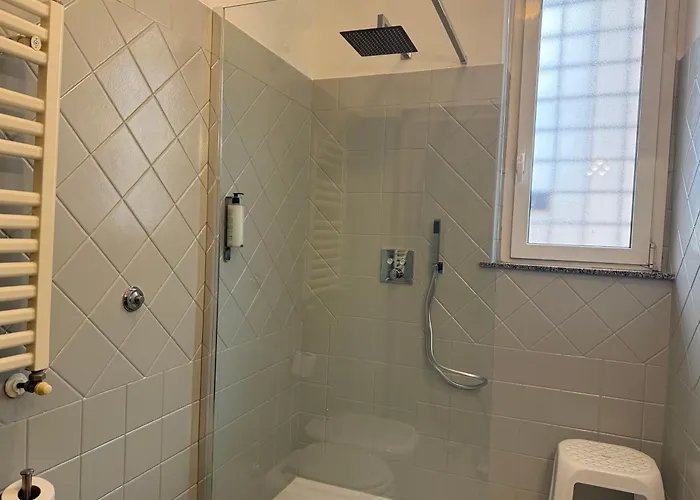 Domi 10 Apartment, Stazione Termini, Via Curtatone 12